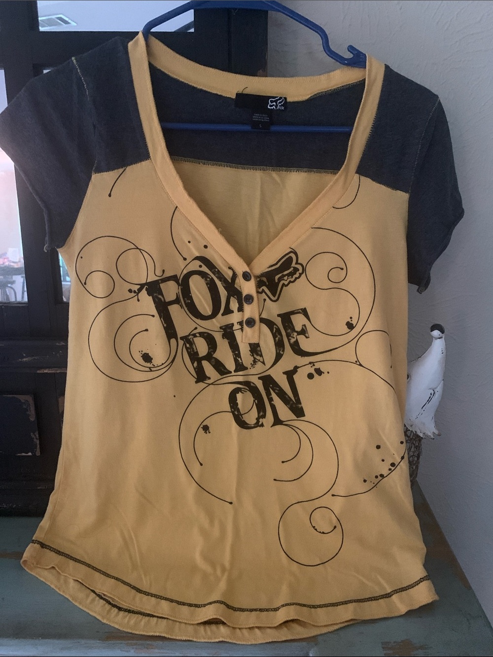 Fox Yellow V-Neck 'Ride On' Short Sleeve Tee with Gray Sleeves